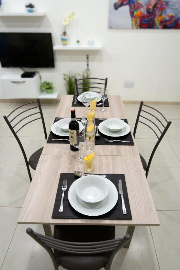 Central Rooms - Near Valletta & Sliema - Best Bus Lines Hamrun المظهر الخارجي الصورة